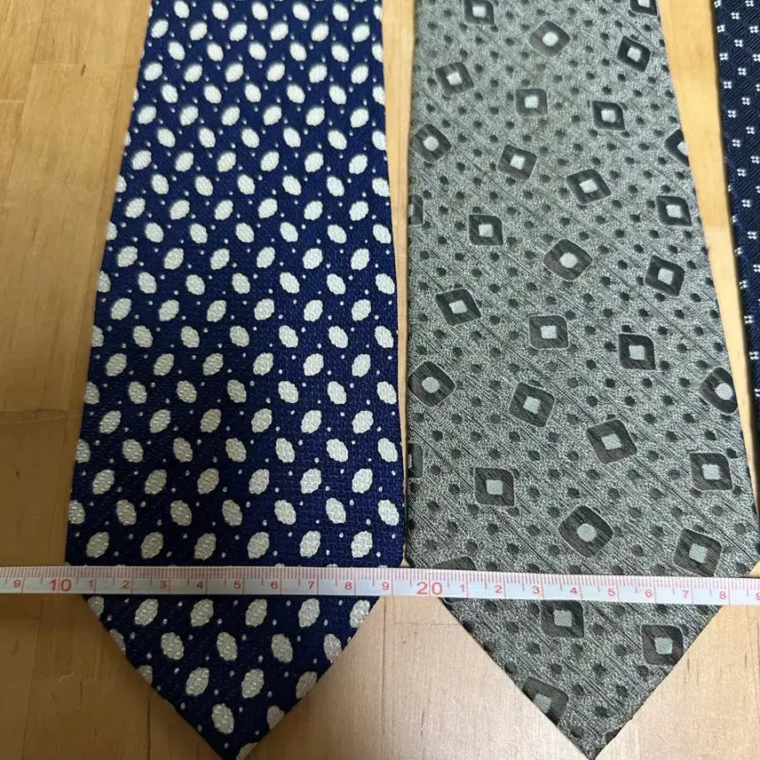 [BUNJANG] Yves Saint Laurent Silk Vintage Necktie / 입생로랑 실크 넥타이 빈티지