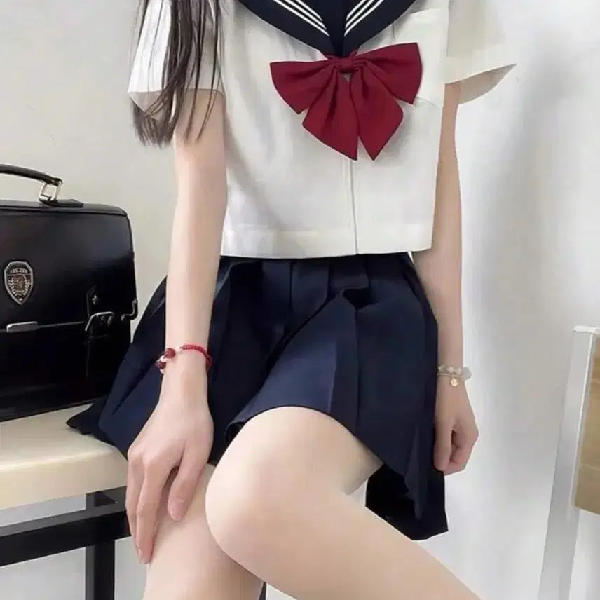 [BUNJANG] Japanese School Uniform Set - Rental for Graduation Photos (M Size) / 무료배송,보증금X/당일출고/ 졸업사진/반팔 교복/세라복/ 일본교복