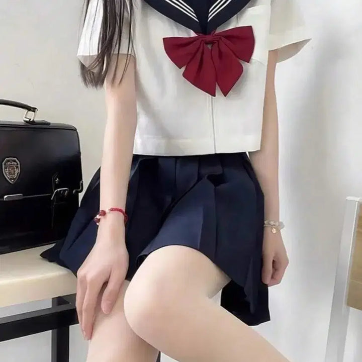 [BUNJANG] Japanese School Uniform Set - Rental for Graduation Photos (M Size) / 무료배송,보증금X/당일출고/ 졸업사진/반팔 교복/세라복/ 일본교복