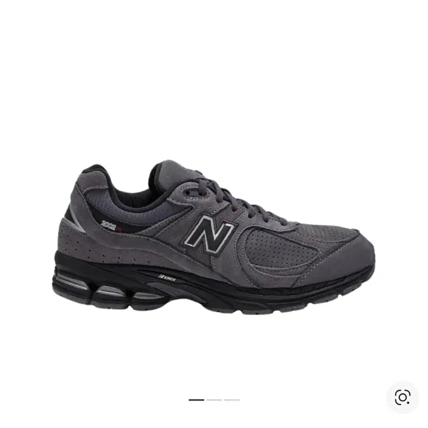 [BUNJANG] New Balance 2002R Dark Grey Sneakers / 뉴발란스 2002R 다크 그레이 275