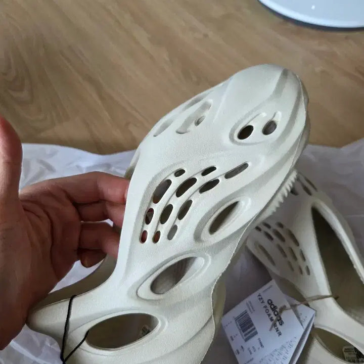 [BUNJANG] Yeezy Foam Runner Sand / 이지폼러너 샌드
