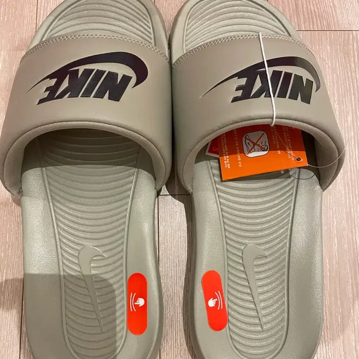 [BUNJANG] Nike Victori One Slide Sandals / 나이키 빅토리 원 슬라이드