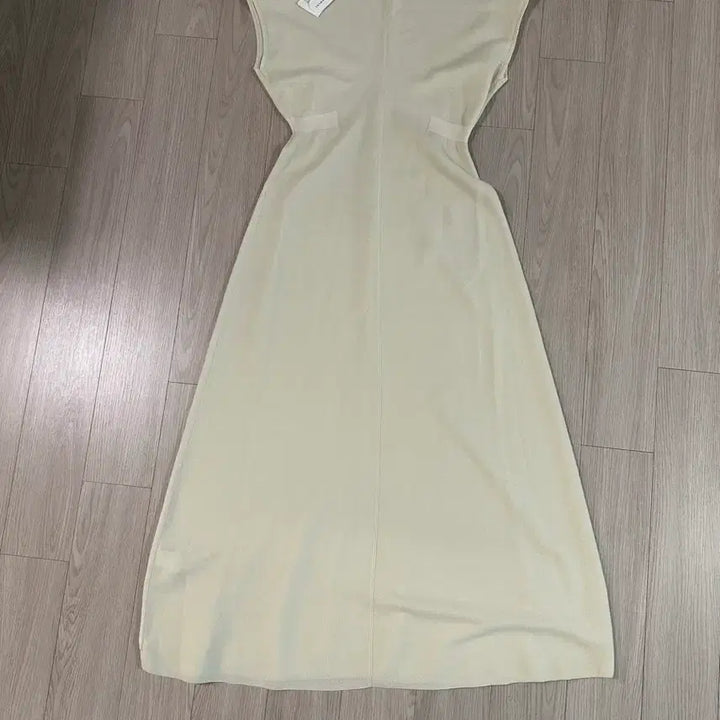 [BUNJANG] The Cashmere Ivory Long Dress New Arrival / 더 캐시미어 아이보리 롱 원피스 새상품