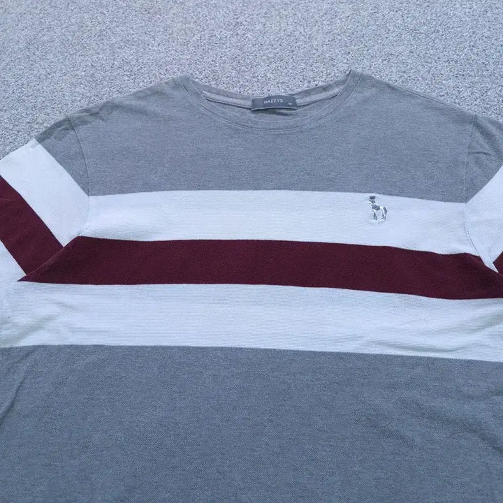 [BUNJANG] Hazzys Half-Sleeve T-Shirt (Size 100) / 100 헤지스 반팔 티 | 0507C03
