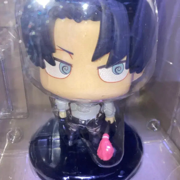 [BUNJANG] Attack on Titan Levi Cleaning Version SEGA Retro SD Figure (Sealed) / 희귀미개봉)진격의 거인 리바이 치미캬라 청소 피규어 세가 고전 룩업특전
