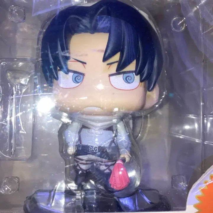 [BUNJANG] Attack on Titan Levi Cleaning Version SEGA Retro SD Figure (Sealed) / 희귀미개봉)진격의 거인 리바이 치미캬라 청소 피규어 세가 고전 룩업특전
