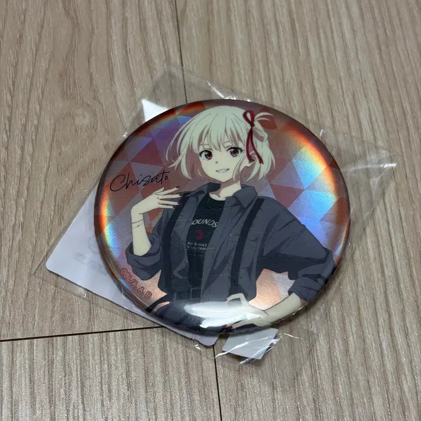 [BUNJANG] Lycoris Recoil Chisato Large Can Badge Limited Pop-up Store Goods / 리코리스 리코일 빅 캔 뱃지 치사토 한정 팝업 스토어 굿즈