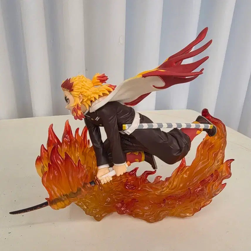 [BUNJANG] Demon Slayer Rengoku Vibration Figure / 귀멸의칼날 렌고쿠 바이브레이션 피규어