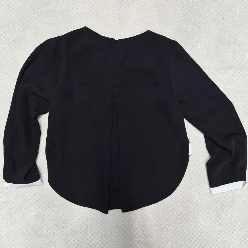 [BUNJANG] Lucky Chouette Black and White Sailor Design Blouse / 럭키슈에뜨 블랙 앤 화이트 블라우스