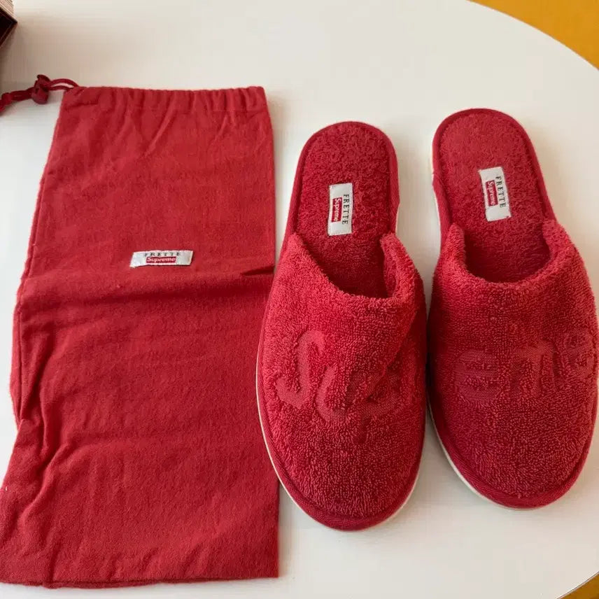 [BUNJANG] Supreme x Frette Towel Slippers / 슈프림 프레떼 슬리퍼 Frette Slippers