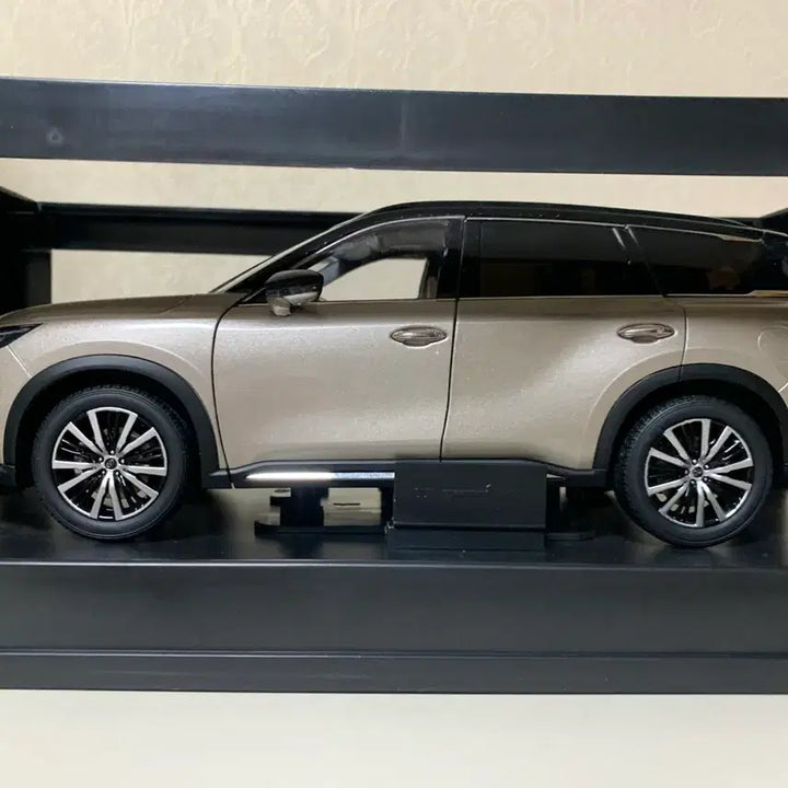 [BUNJANG] 1:18 Faudi Infinity QX60 Diecast Model (Grade B) / 1/18 파우디 인피니티 QX60 다이캐스트 B급