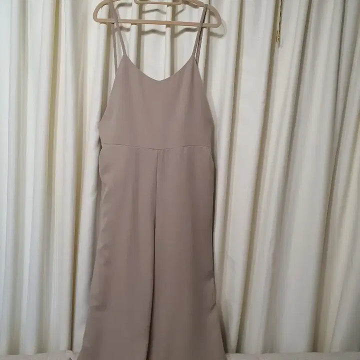[BUNJANG] Ash Beige Sleeveless Jumpsuit / 베이지 뷔스티에 점프수트