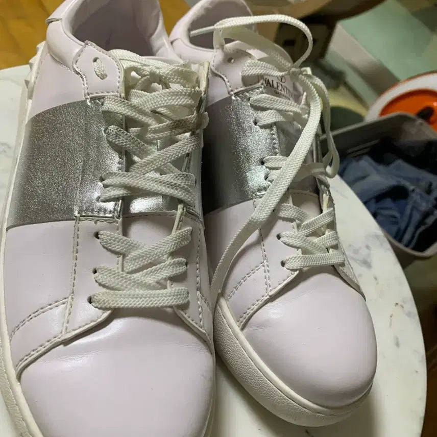 [BUNJANG] Valentino White/Silver Sneakers / 발렌티노 스니커즈 화이트/실버