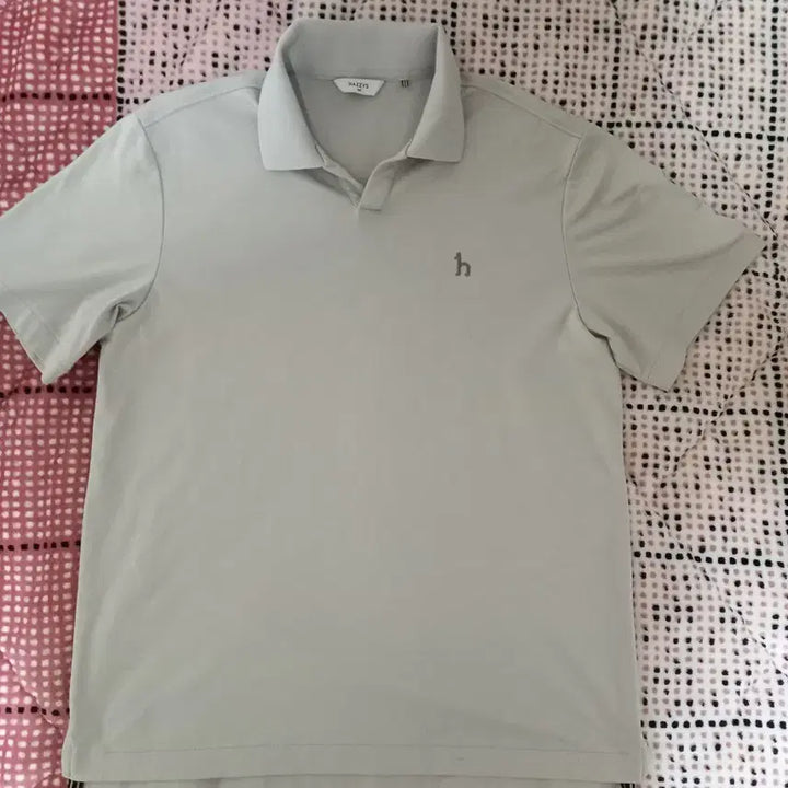 [BUNJANG] Hazzys Interlock Slit Neck Collar Short Sleeve T-Shirt Size 100 / 헤지스 인터록 슬릿넥 카라 반팔 티셔츠 100 @@