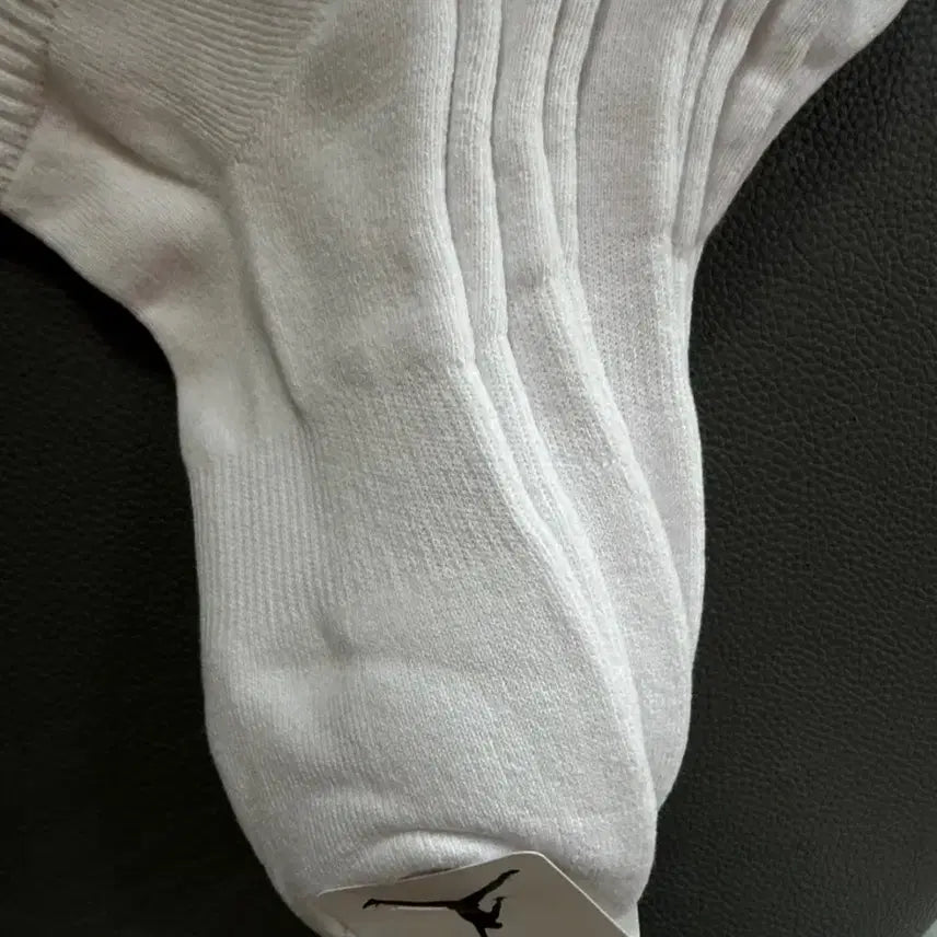 [BUNJANG] Nike Jordan White Crew Socks 5-Pair Set / 조던 흰색 양말 5켤레 세트