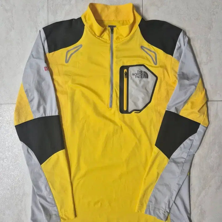 [BUNJANG] The North Face Summit Series Half-Zip T-Shirt (Yellow/Multi-color, Men&