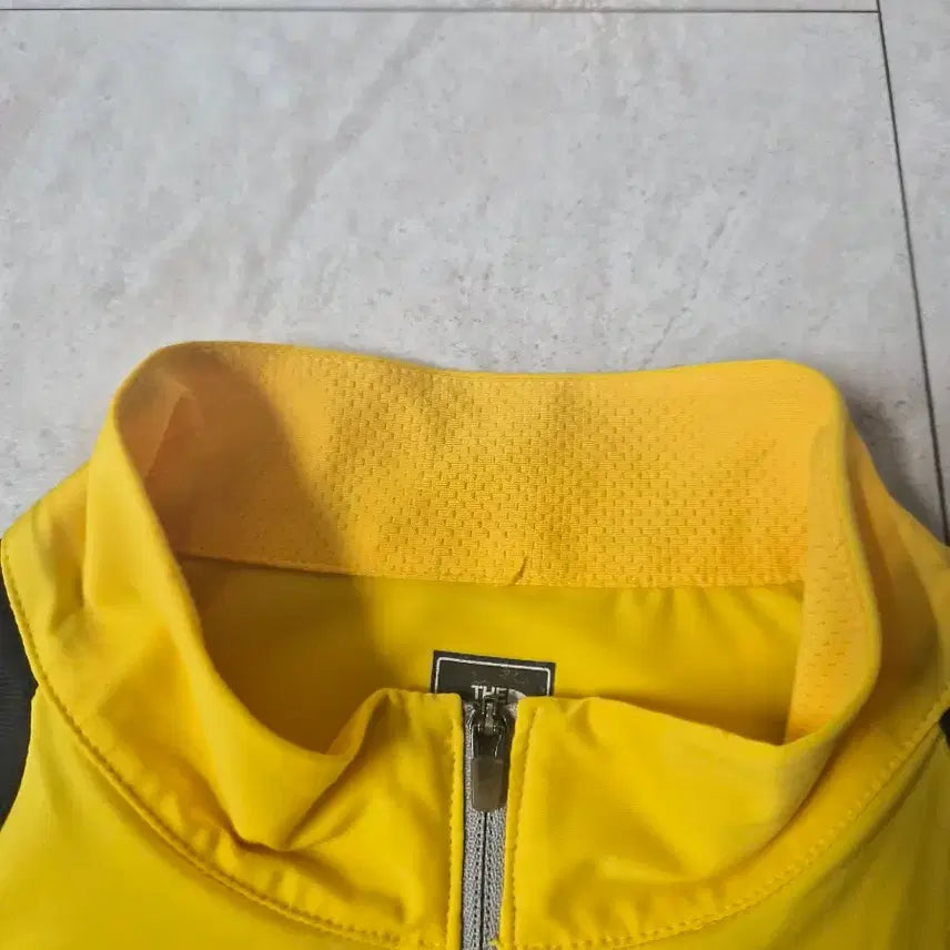 [BUNJANG] The North Face Summit Series Half-Zip T-Shirt (Yellow/Multi-color, Men&