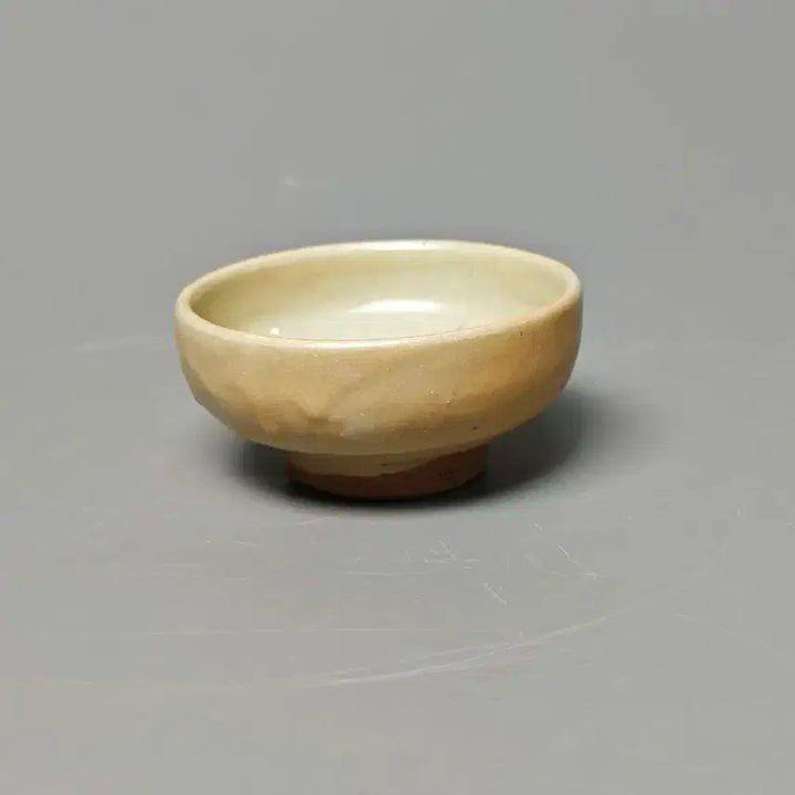 [BUNJANG] Yuan-Early Ming Dynasty White Porcelain Tea Cup with Inner Spiral Pattern (Authentic Artifact) / 원말 명초 백자 내저선문 완 찻잔 출토품(진품)