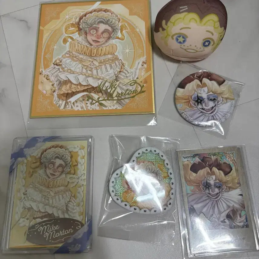 [BUNJANG] Identity V Mike Morton Hooloovoo Can Badge, Mochi, and Shikishi Set / 제5인격 마이크모튼 훌라발루 캔뱃지 모찌 색지