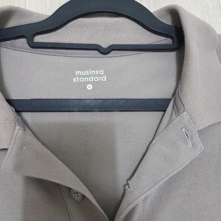 [BUNJANG] Musinsa Standard Collar T-shirt Dusty Beige XL / 무신사 스탠다드 카라티 XL 사이즈 더스티 베이지