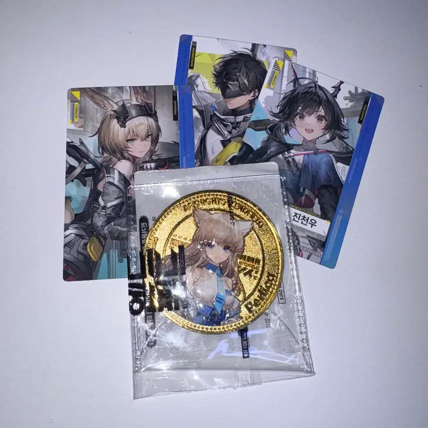 [BUNJANG] Arknights Endfield GS25 Collaboration Commemorative Coin Pelika (Sealed) with Photocard / 명일방주 엔드필드 gs25 콜라보 기념주화 주화 펠리카 미개봉