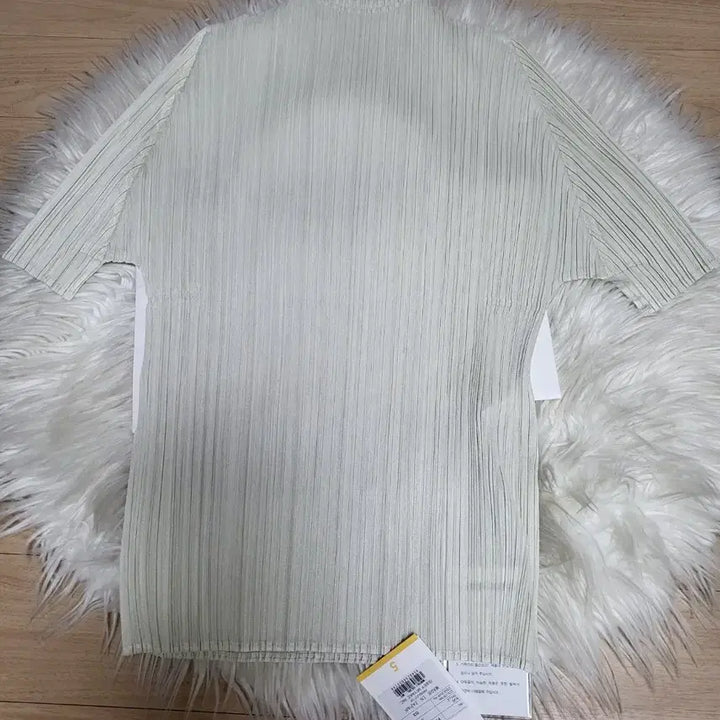 [BUNJANG] Issey Miyake Pleats Please 5th Month Monthly Top Ivory Size 5 / 이세이미야케 플리츠플리즈 탑 5월 먼슬리 탑 아이보리 5사이즈