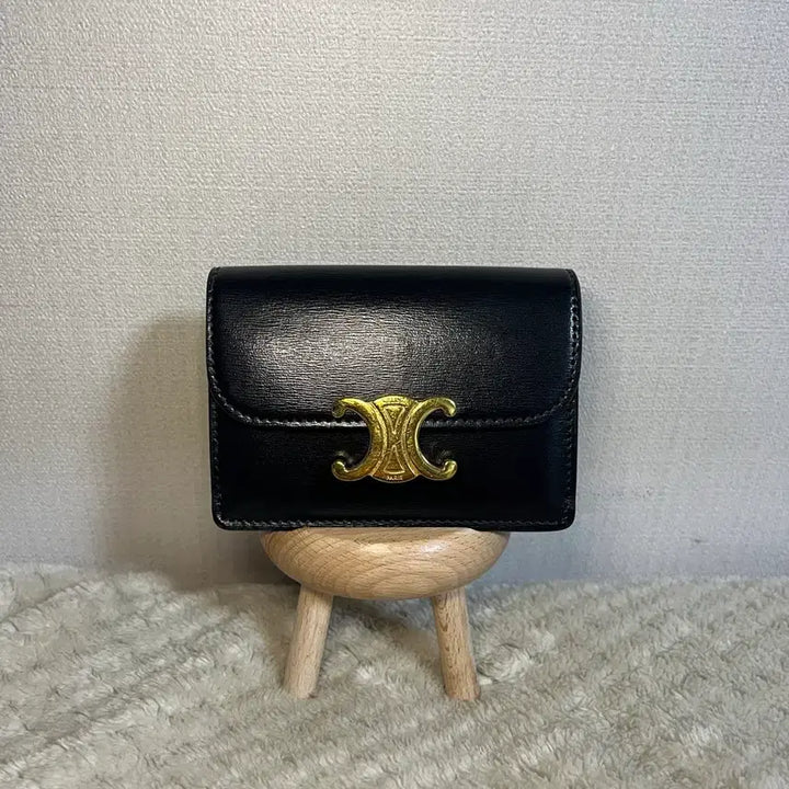 [BUNJANG] Celine Triomphe Flap Card Holder / [무료배송] 셀린느 트리옹프 카드지갑