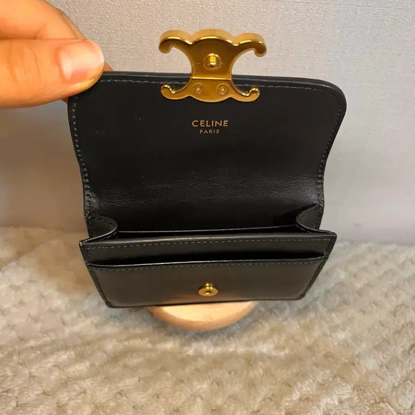 [BUNJANG] Celine Triomphe Flap Card Holder / [무료배송] 셀린느 트리옹프 카드지갑