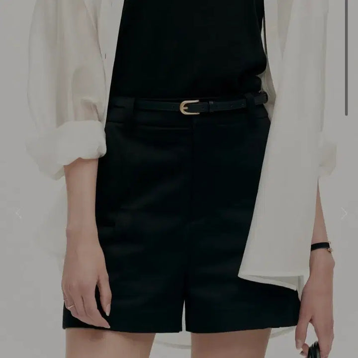 [BUNJANG] Sie Black Leather Gold Buckle Slim Belt / 시에 벨트 sie