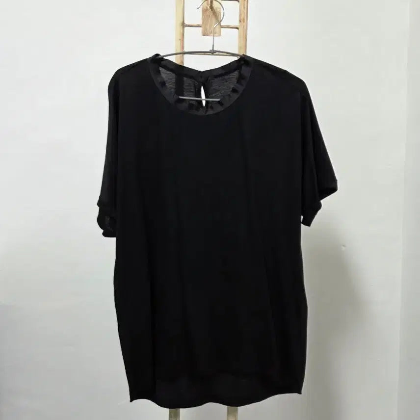 [BUNJANG] Vera Wang T-Line Blouse / 베라왕 티형 블라우스