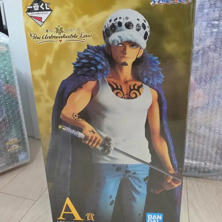 [BUNJANG] One Piece Trafalgar Law A Ver. Unsealed Figure / 원피스 로우a상 개봉