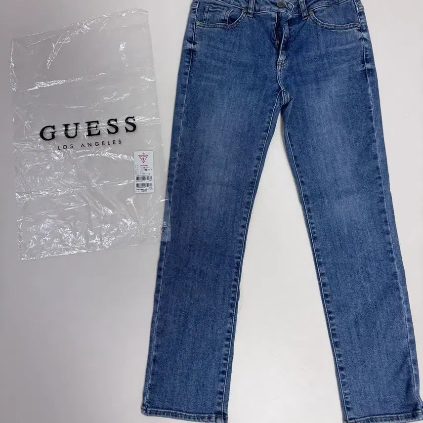 [BUNJANG] Guess Medium Blue Straight Fit Jeans - Size 27 / 게스 청바지 27size 미디엄블루 일자핏