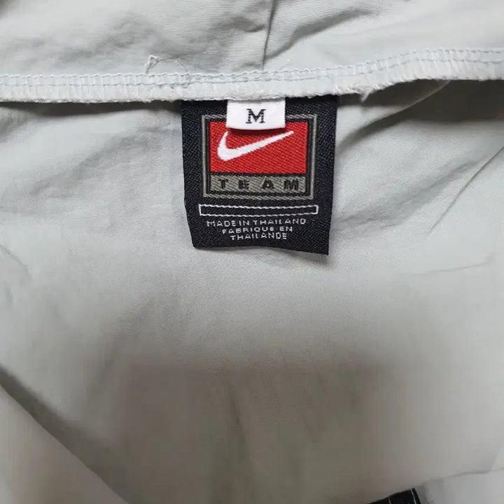 [BUNJANG] Nike Windbreaker Anorak Jacket / 나이키 바람막이 후드 아노락 M