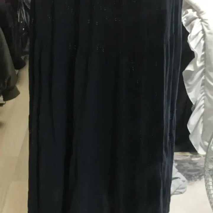[BUNJANG] Subdued Ruffled Long Skirt Navy / 섭듀드 러플 롱 스커트 네이비