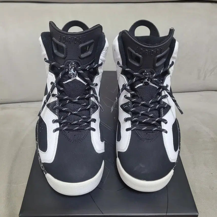 [BUNJANG] Nike Jordan 6 Retro Oreo (275mm) / 나이키 조던 6 레트로 오레오 275 / (270, 265)