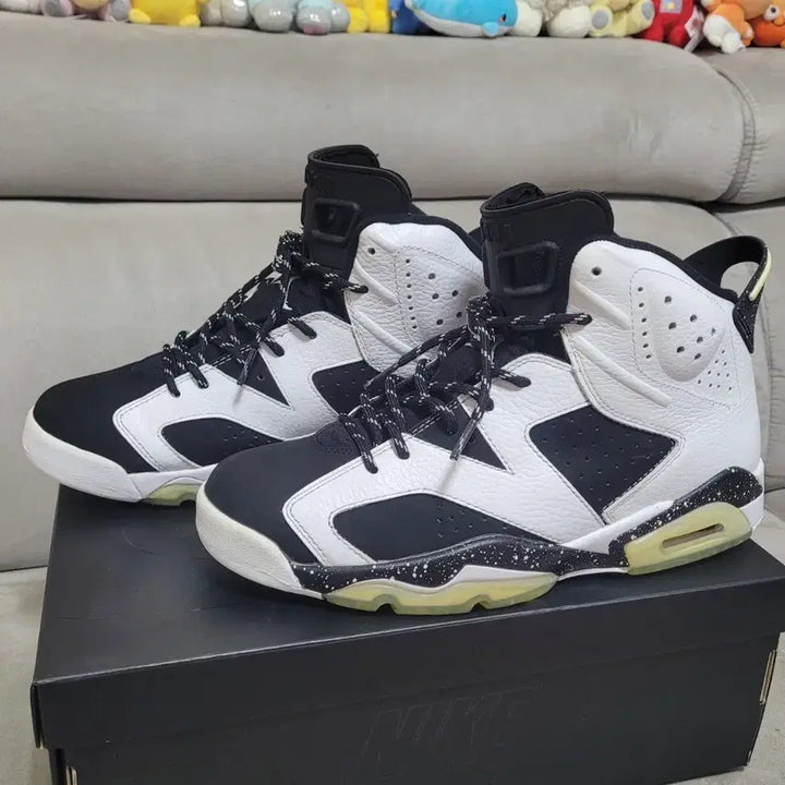[BUNJANG] Nike Jordan 6 Retro Oreo (275mm) / 나이키 조던 6 레트로 오레오 275 / (270, 265)
