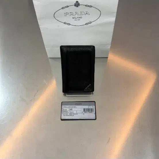[BUNJANG] Prada Saffiano Leather Organizer / [Re:Wave] 프라다 사피아노 레더 오거나이저