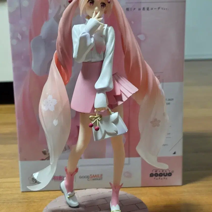 [BUNJANG] Good Smile Company Sakura Miku POP UP PARADE Figure / 굿스마일 사쿠라 미쿠 피규어 POP UP PARADE 팝업퍼레이드