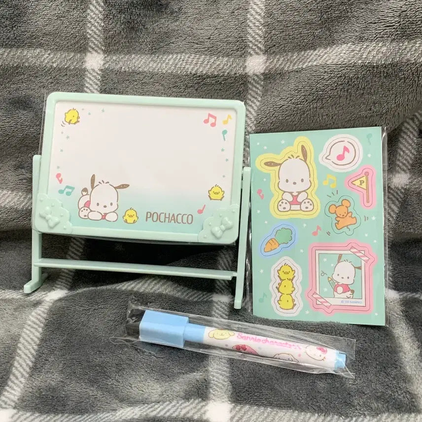 [BUNJANG] Sanrio Pochacco Mini Blackboard &amp; Sticker Magnet Set (Sealed) / 산리오 포차코 미니 칠판 + 스티커 자석 세트(미개봉)
