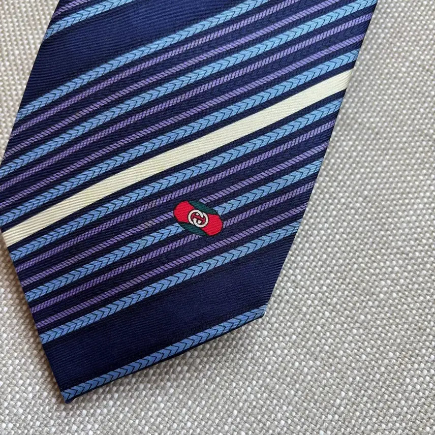 [BUNJANG] Gucci Old Gucci Stripe Silk Necktie Accessory Collection / 구찌 올드구찌 스트라이프 실크 넥타이 / Accessory Collect
