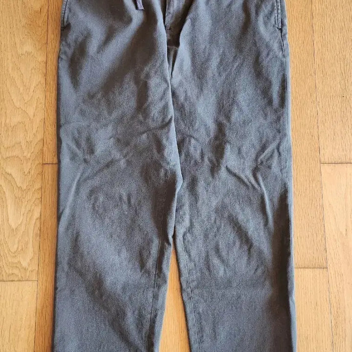 [BUNJANG] Uniqlo Chino Pants Khaki Brown Size S / 유니클로 카키브라운 치노 팬츠 S