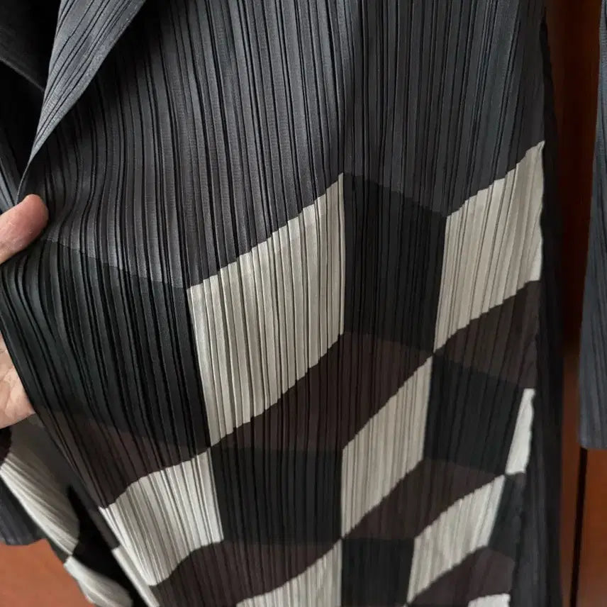[BUNJANG] Pleated Long Cardigan / 플리츠 롱 가디건