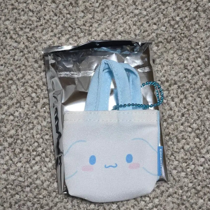 [BUNJANG] Sanrio Cinnamoroll Mini Tote Bag Pouch Keyring / 산리오 트레이딩 가챠 랜덤 미니 토트백 파우치 키링 시나모롤