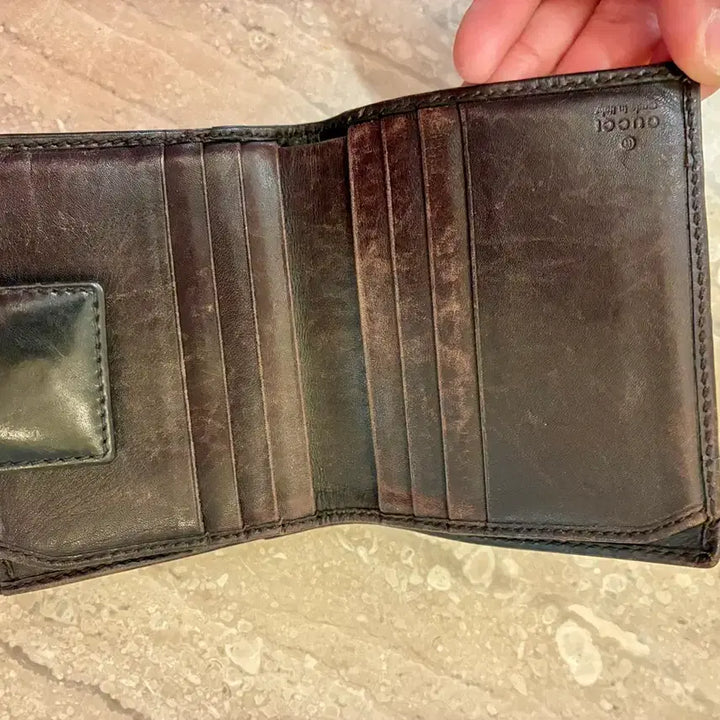 [BUNJANG] Gucci GG Logo Brown Bifold Wallet / 구찌 GG 로고 브라운 반지갑