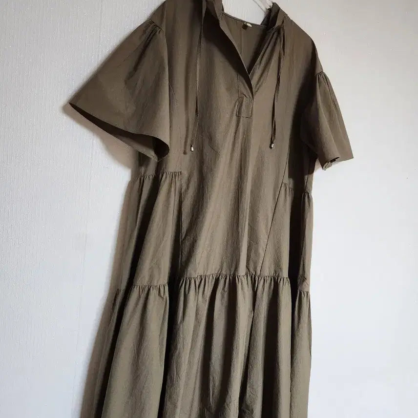 [BUNJANG] CALIN Oversized Hooded Long Dress Khaki / CALIN 바스락 오버핏 후드 롱원피스66반~77반