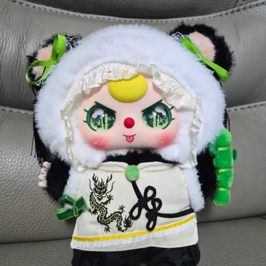[BUNJANG] Bearbrick Shanghai Limited Edition 400% / 베이비쓰리 상하이 한정판 인형 400%입니다