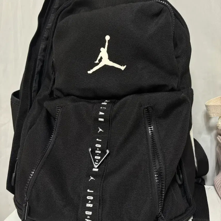 [BUNJANG] Black Backpack / 검정 백팩