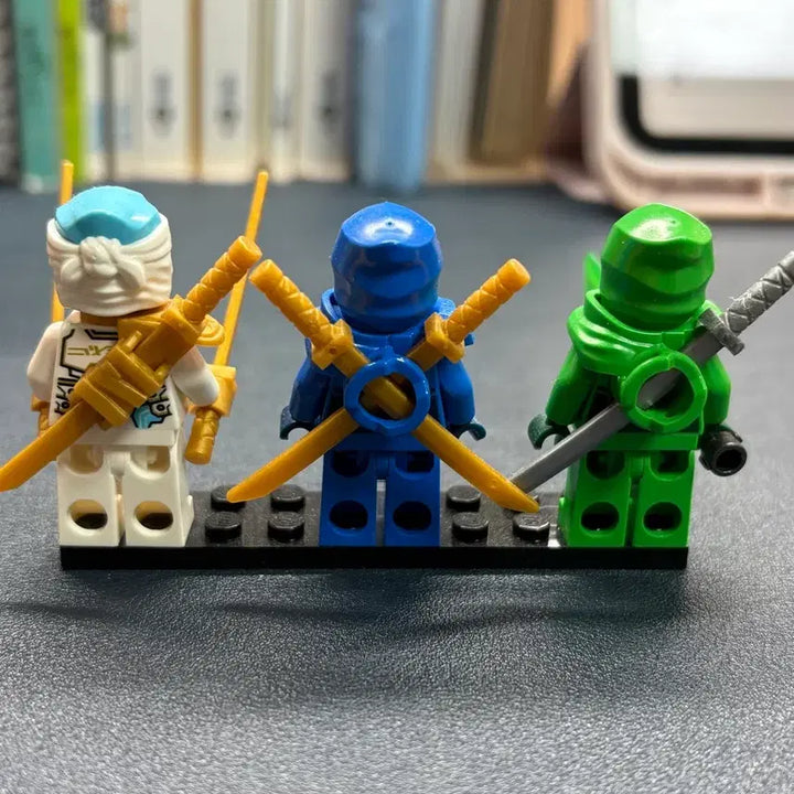 [BUNJANG] LEGO Ninjago Zane, Lloyd, Jay Figures Set / 레고 닌자고 쟌 로이드 제이 피규어 팝니다