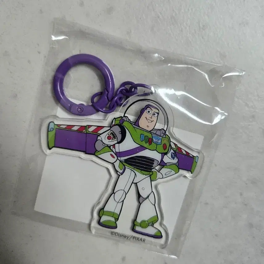 [BUNJANG] Innisfree Toy Story Buzz Lightyear Acrylic Keyring / 이니스프리 토이스토리 버즈 아크릴 키링