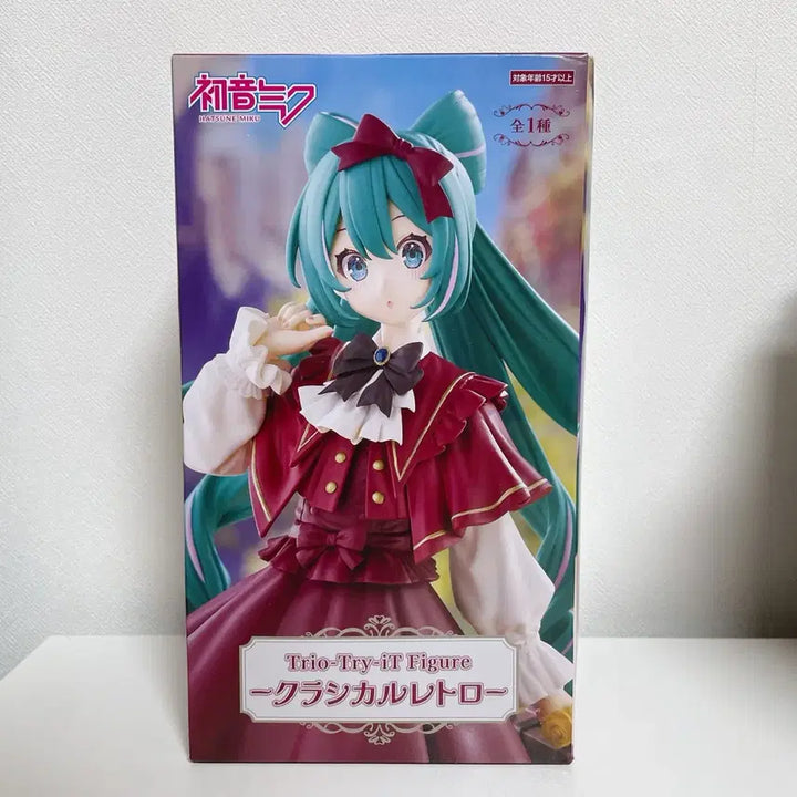 [BUNJANG] Hatsune Miku Classical Retro Figure (Sealed) / 하츠네 미쿠 클래시컬 레트로 피규어 미개봉